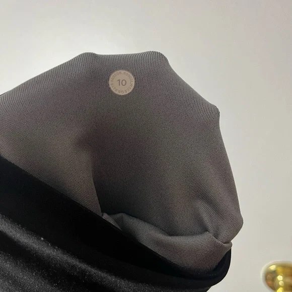 Lululemon Mapped Out High-Rise Tight 28” - Picture 3 of 9